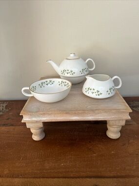 Royal Tara Ireland Shamrock Bone China 3-Piece Tea Set, Made in Galway